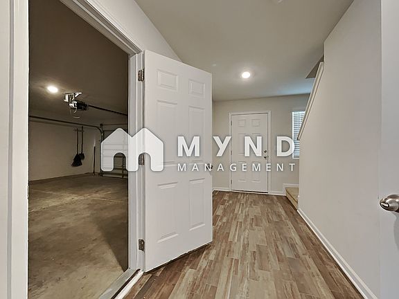 3rd image of 123 Kenyon Dr