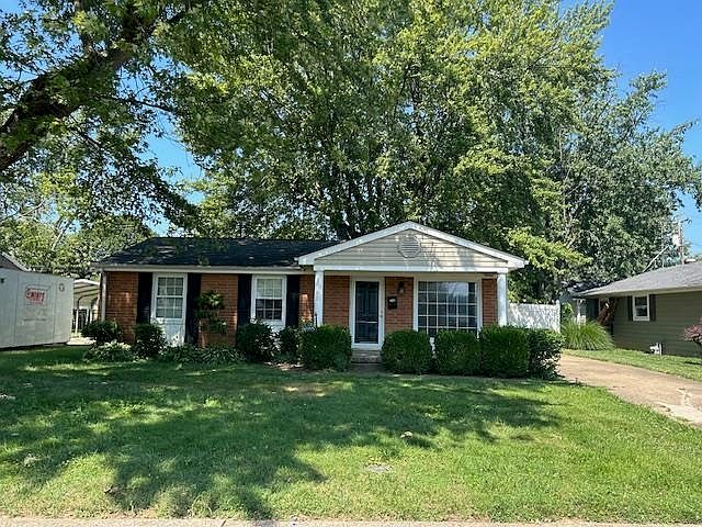 1st image of 3330 E Surrey Dr