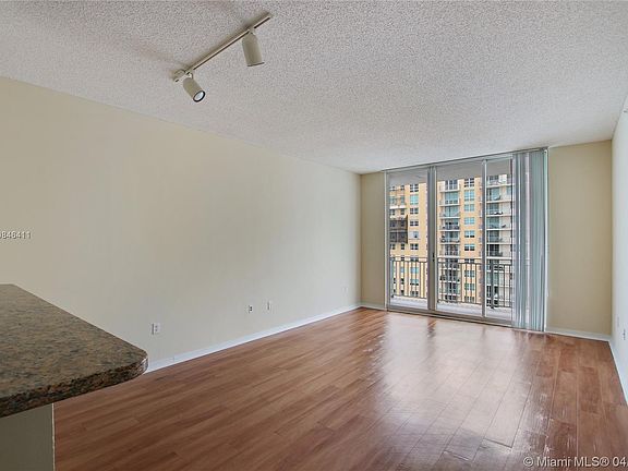 2nd image of 1115 Brickell Bay Dr #3105
