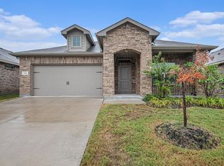 724 Beebrush Dr, Fort Worth, TX 76131