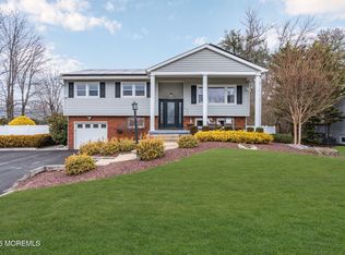 8 Kilmer Drive, Manalapan, NJ 07726