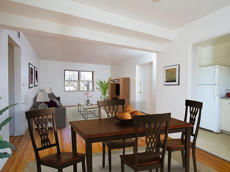 Brighton Gardens Apartment Homes — Photo 5