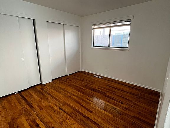 5th image of 525 W Pacific St Unit 12