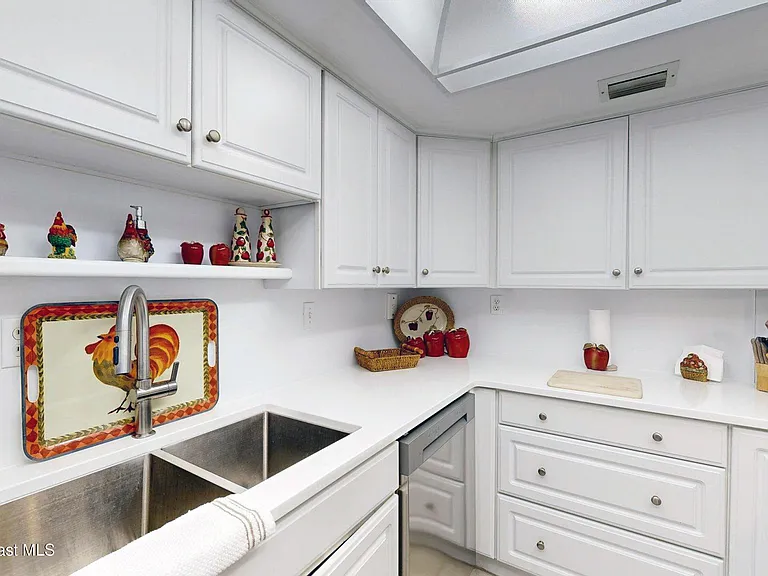 2100 N Atlantic Ave #510 — Photo 32