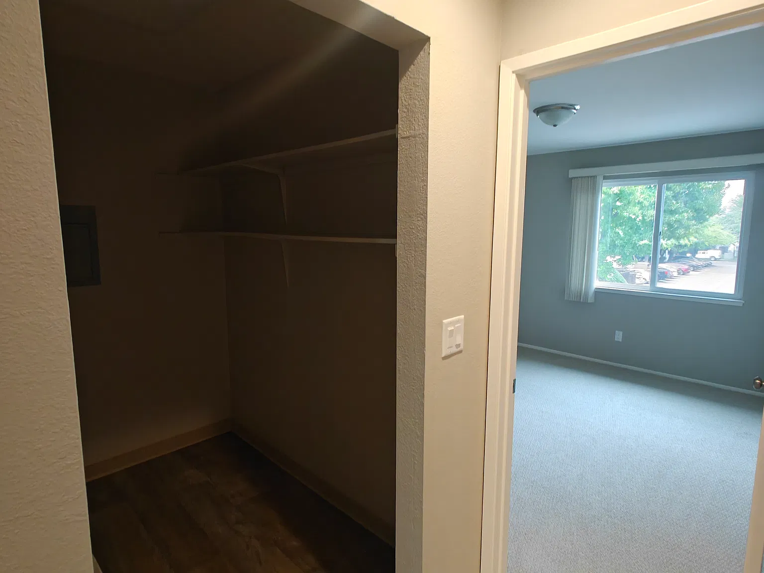 2 bed, 1061 sqft, $2,500 — Photo 4