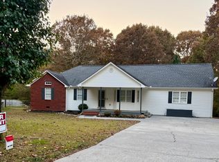 141 Richland St SE, Calhoun, GA 30701
