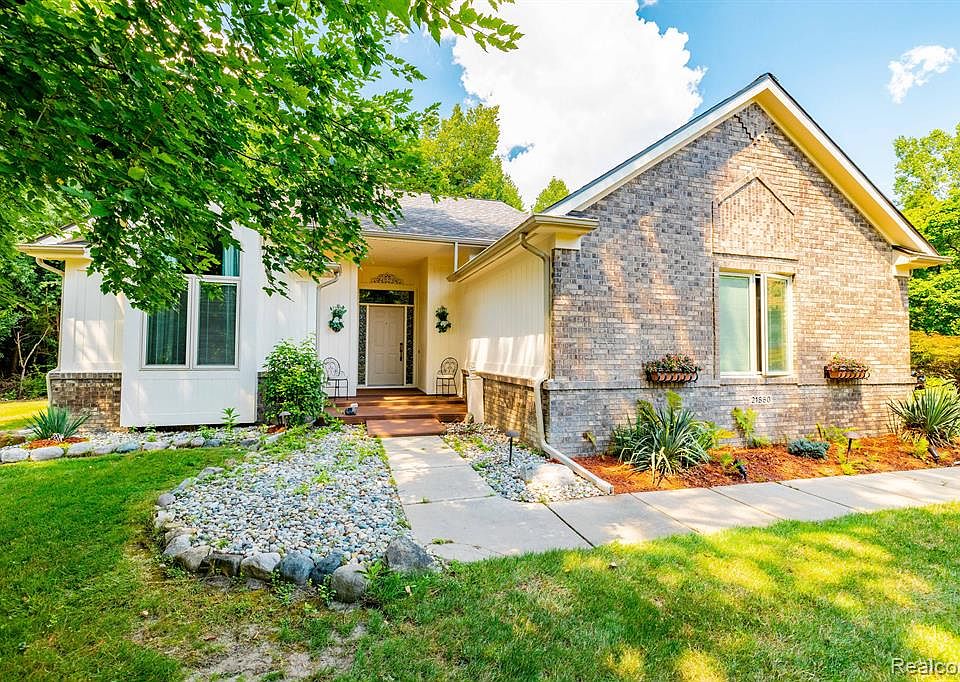 21860 Ottawa Cir, Grosse Ile, MI 48138 Zillow