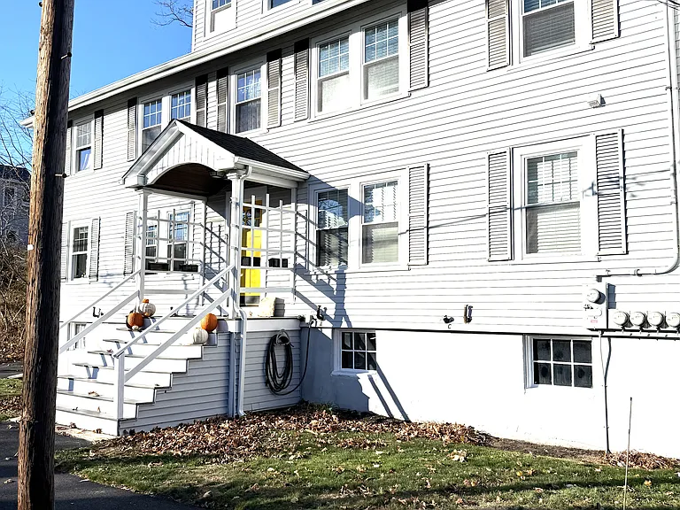 75 Sterling St #4 — Photo 13