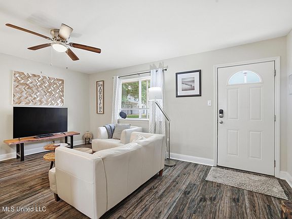 5th image of 1664 Beach Blvd #164