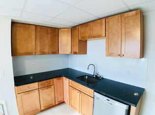 1213 Main St APT 3R, Worcester, MA 01603