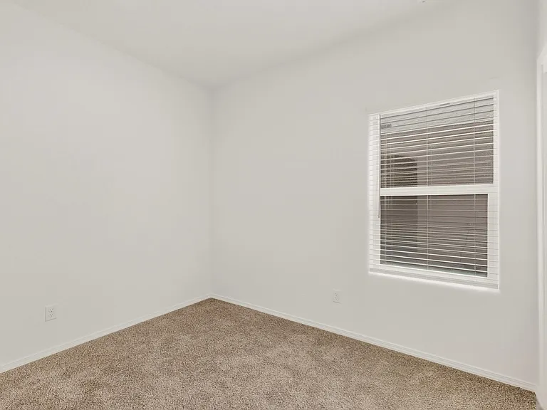 308 Prism Ave SW — Photo 31