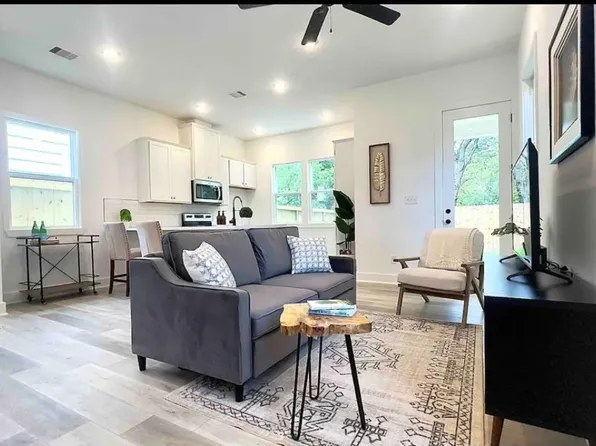 9306 Arledge St, Houston, TX 77075