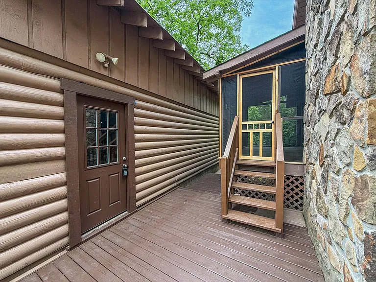 2414 Briggs Ave — Photo 5