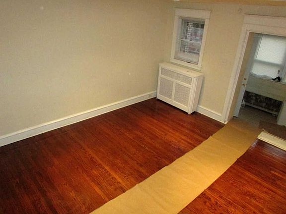 4th image of 6635 N Fairhill St