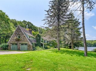 755 E Mountain Rd S, Cold Spring, NY 10516