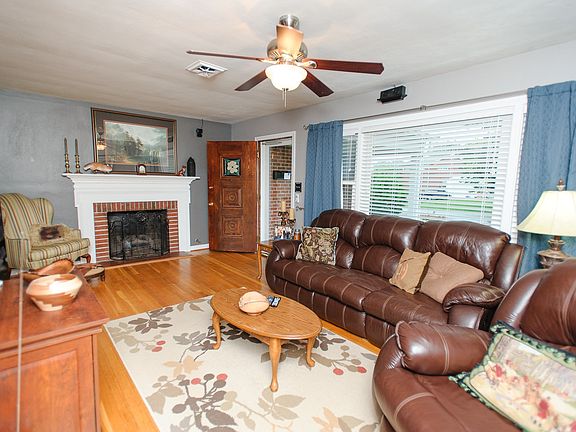 Living Room b