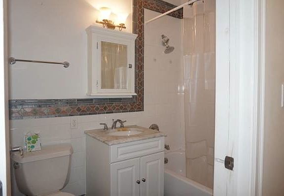 5th image of 30-85 Vernon Blvd #5F
