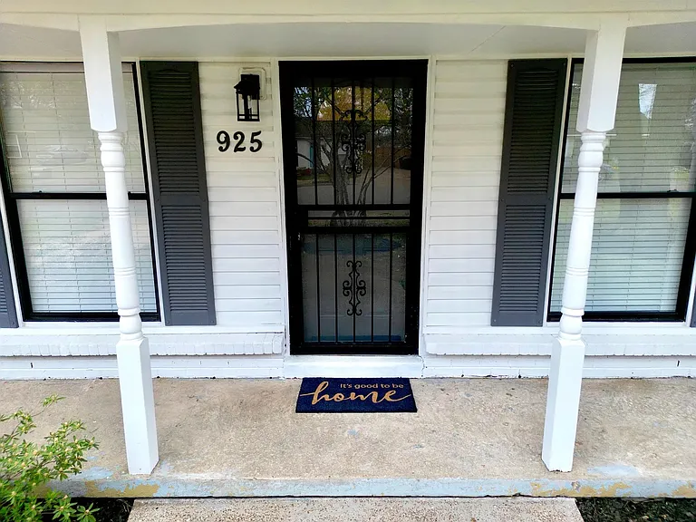 925 Greenview Rd — Photo 5