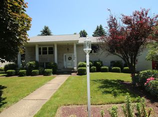 499 1st St, Blakely, PA 18447