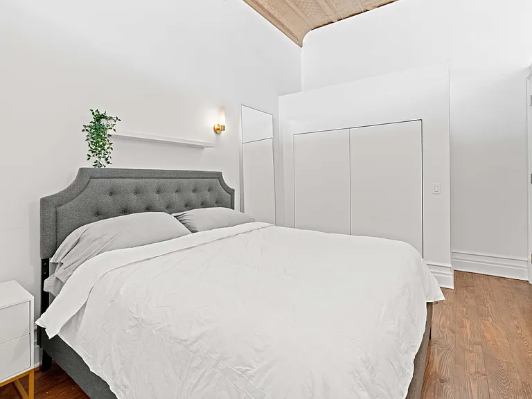 1400 W Chestnut St #1 — Photo 10