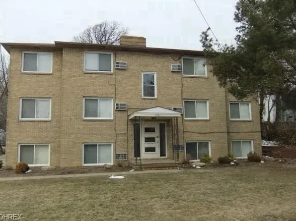 6524 Ridge Rd, Cleveland, OH 44129