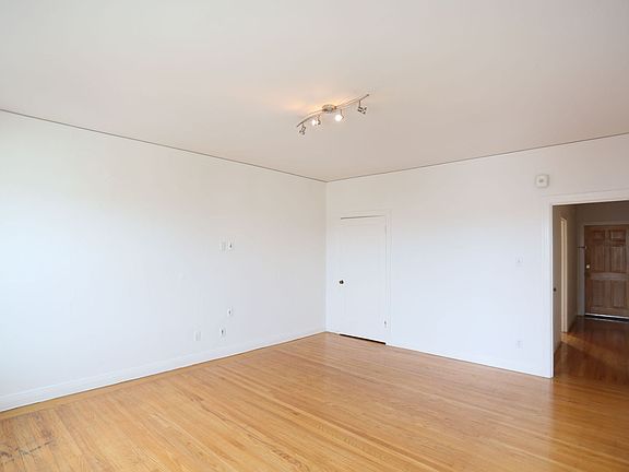 2nd image of 2170 Filbert St