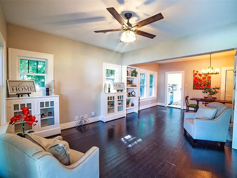 420 N Live Oak St — Photo 5
