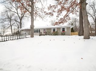 106 Thompkins Ave, East Longmeadow, MA 01028