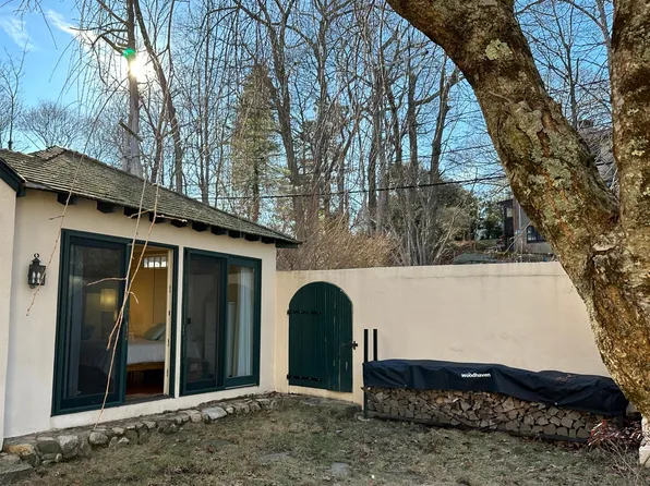 30 Atlantic Ave #A, Cohasset, MA 02025
