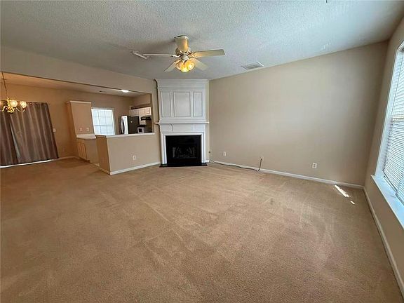 2nd image of 4063 Howell Park Rd