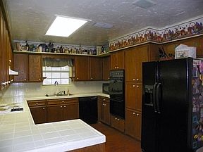5th image of 409 Pine Cir