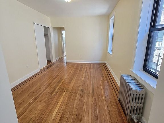 3rd image of 3754 81st St APT 4B