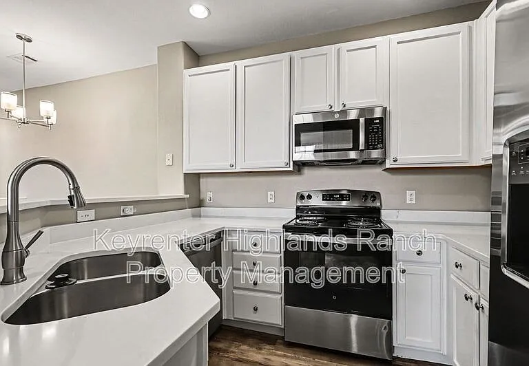1339 Carlyle Park Cir — Photo 2