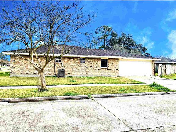 2nd image of 613 Mary Hughes Dr