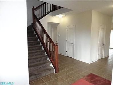 3rd image of 6300 Katherine Ct