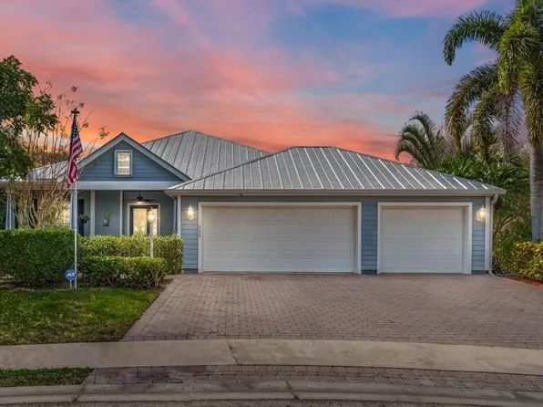 402 NE Ginger Lily Place, Port St Lucie, FL 34983