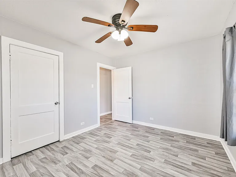 1021 Maple St — Photo 10