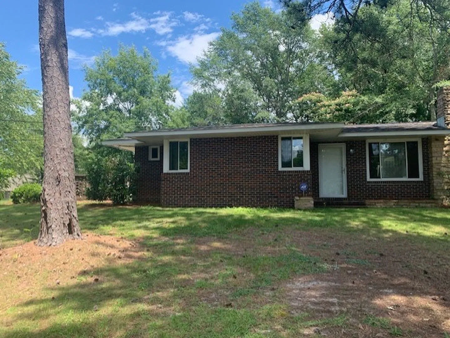 Charming home in Auburn! — Photo 2