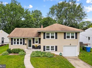 34 Kenwood Dr, Cherry Hill, NJ 08034