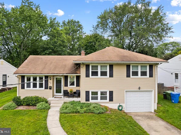 34 Kenwood Dr, Cherry Hill, NJ 08034