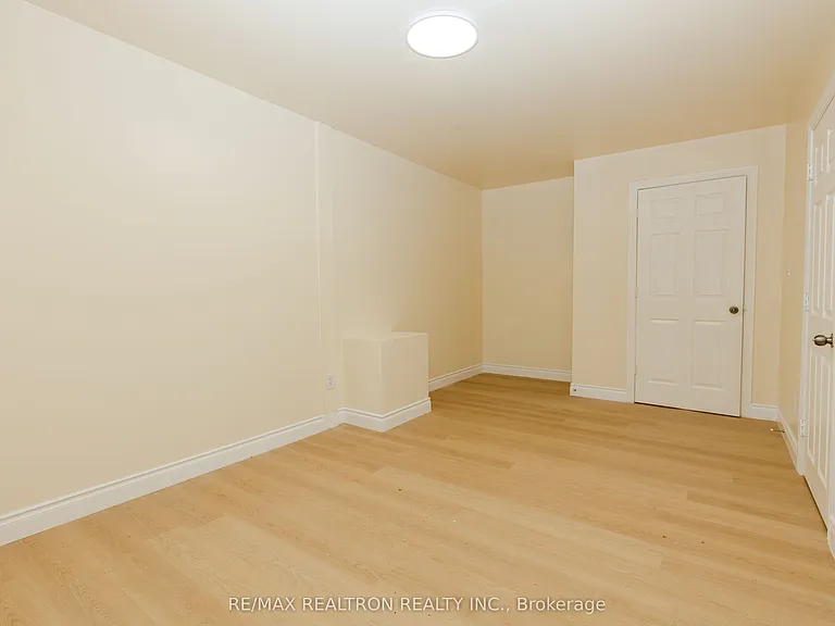 975 Albion Rd #975A — Photo 16