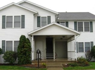 203 Stonewall Ct APT 1*, Nappanee, IN 46550