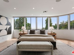6469 Rodgerton Dr, Los Angeles, CA 90068