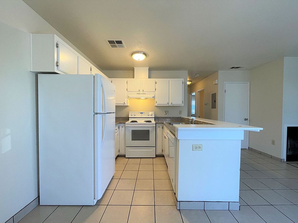 Renovated Apartments at 1108 Porter Avenue Apartment Rentals Stockton