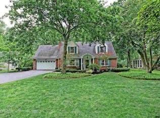 12 Loudon Pkwy, Loudonville, NY 12211