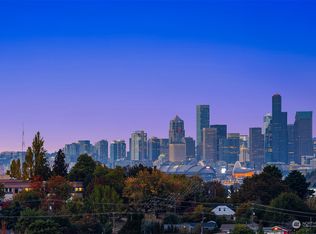 1406 S 100th St, Seattle, WA 98168