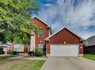9222 Water Oak Dr, Arlington, TX 76002