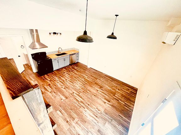 2nd image of 108 S Washington Ave #C