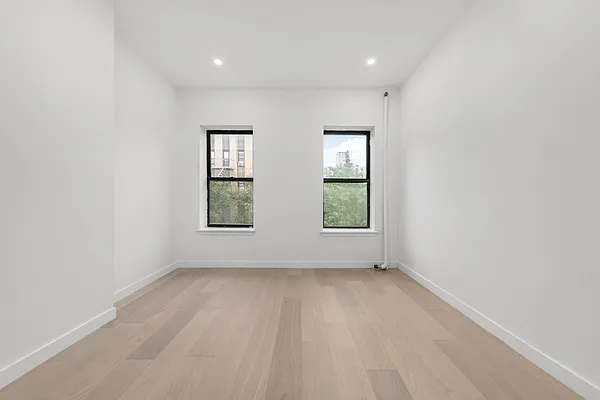 Rented by Compass | media 11