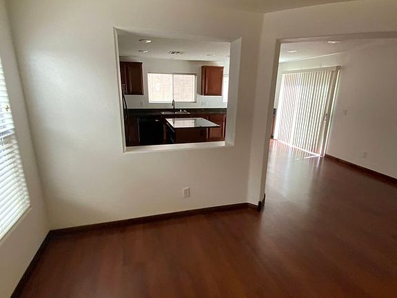 4th image of 8949 Ornate Glade Ave
